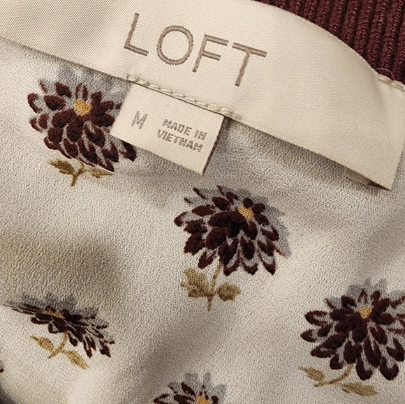 Women's Burgundy Layered Top Size Medium - Picture 3 of 8